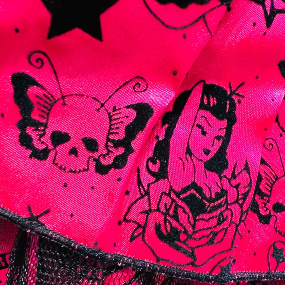 HELL BUNNY Punk Mini Skirt Vintage inspired Size Large with Tool and Ribbon - Picture 13 of 15